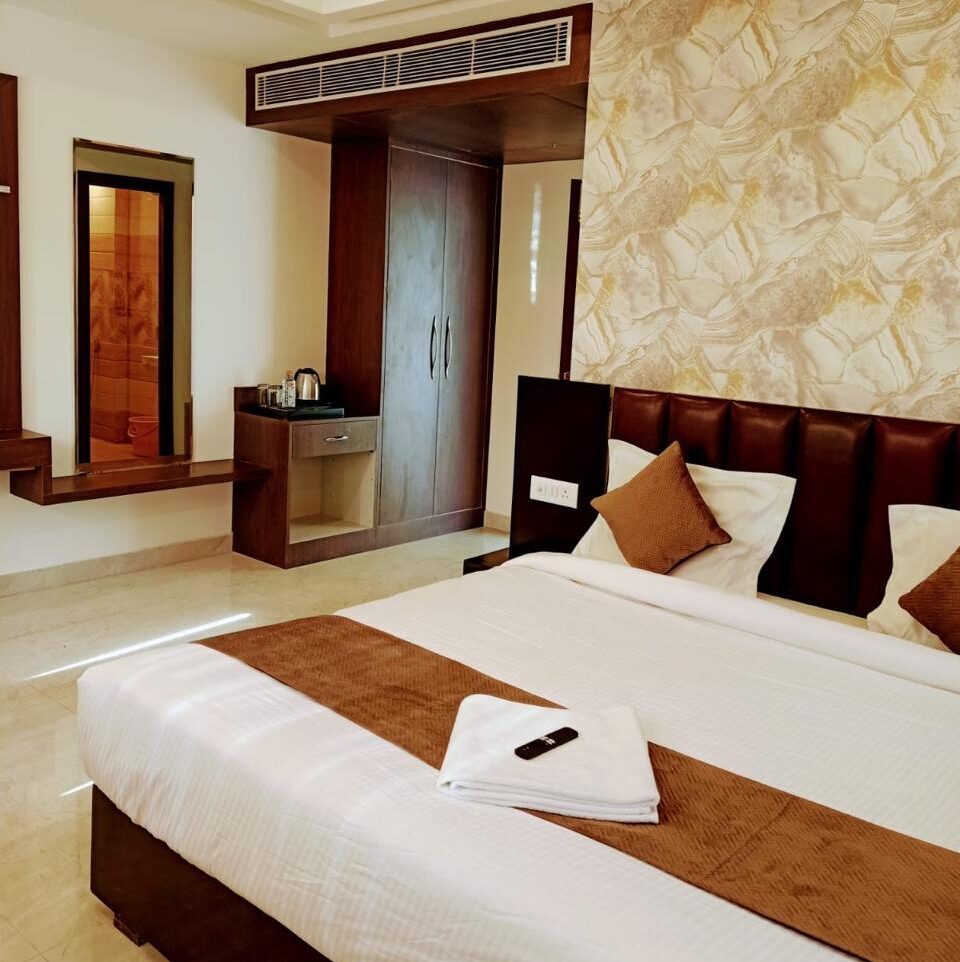 Where to Stay in Ayodhya for Ram Mandir Darshan