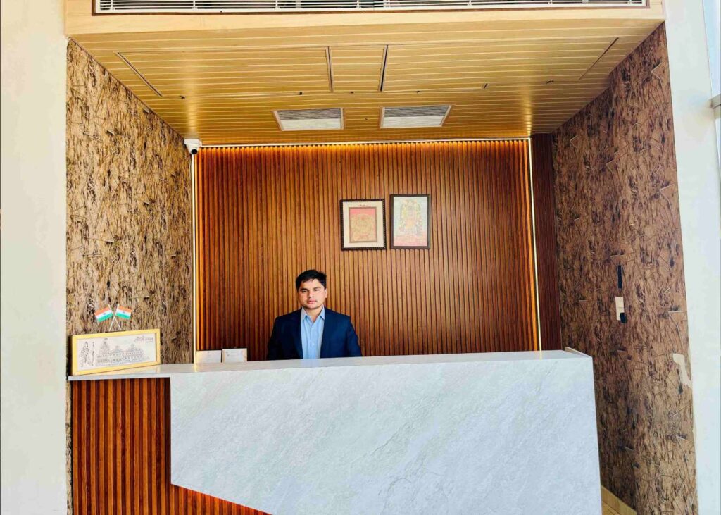 Travel Luxury on a Budget