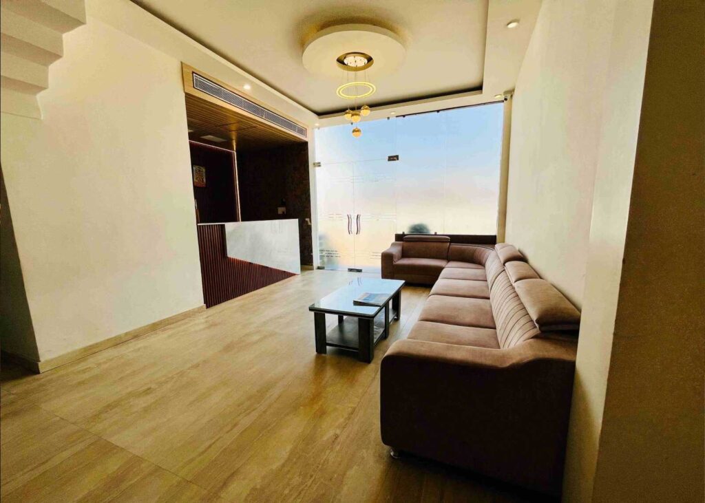 Travel Luxury on a Budget