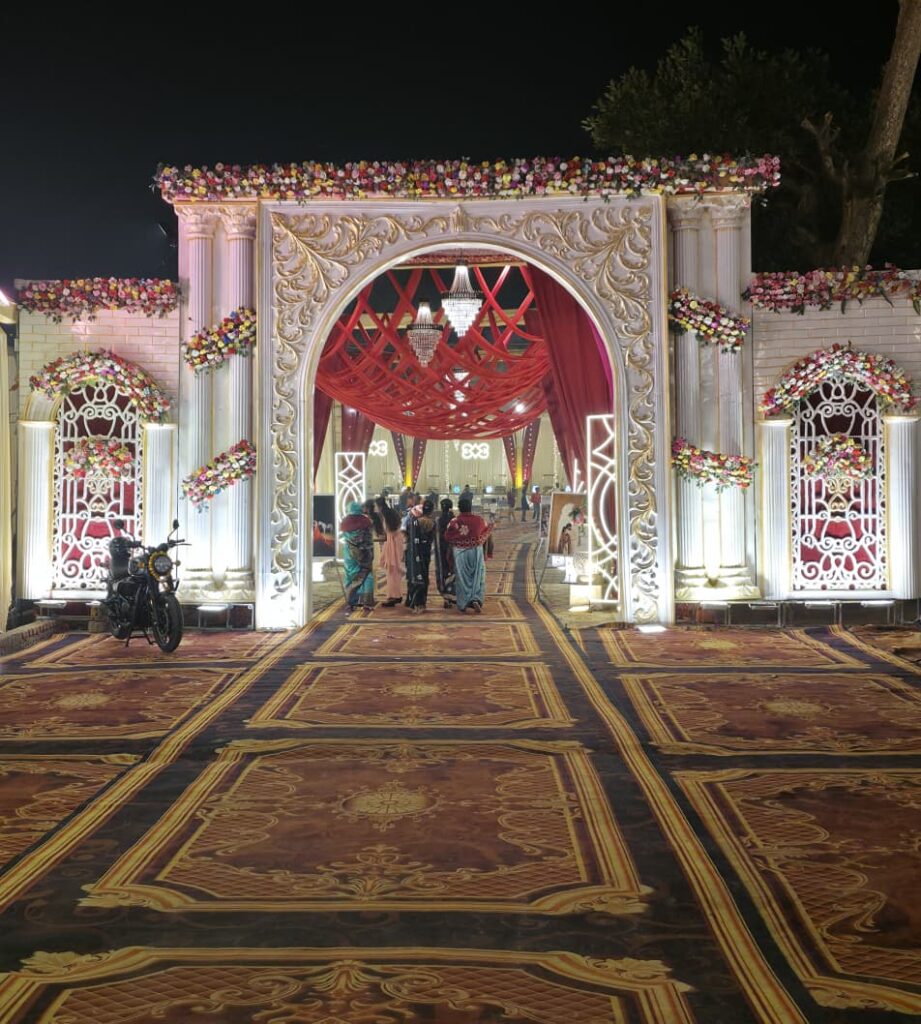 Travel Luxury on a Budget